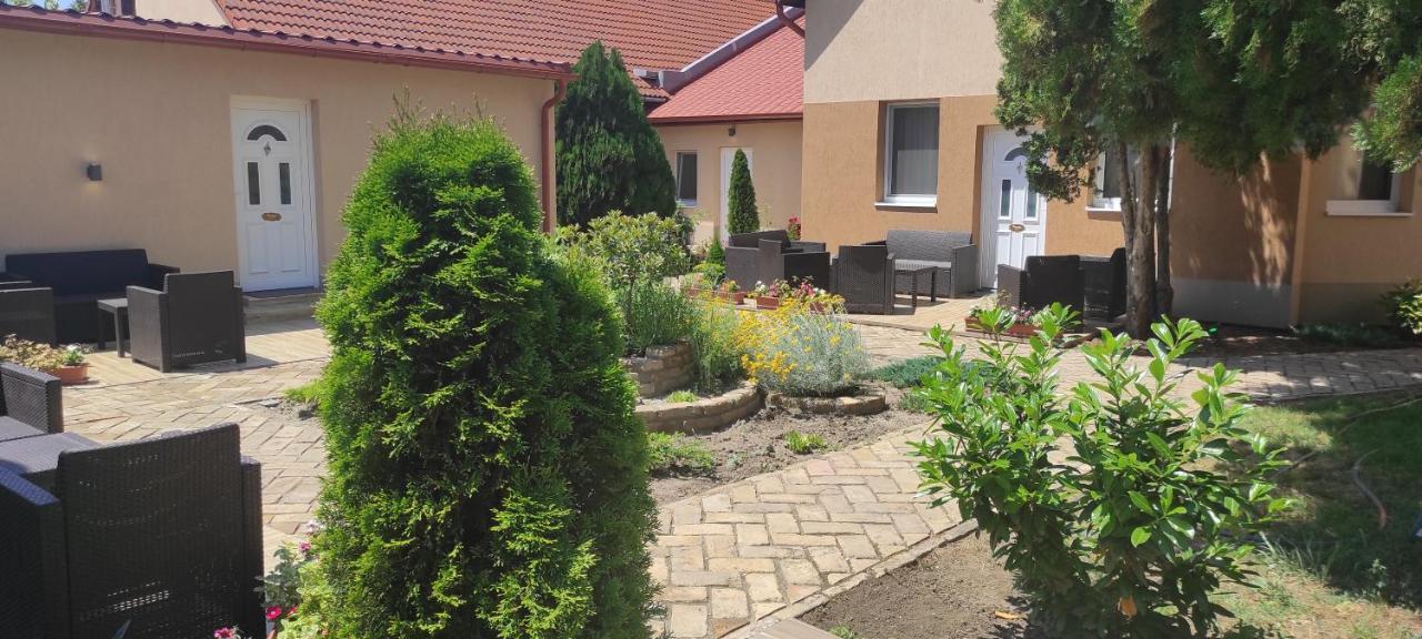7 Days Apartment Мако Экстерьер фото