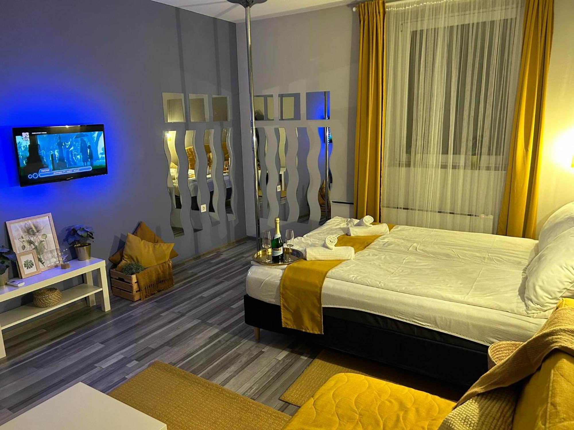 7 Days Apartment Мако Экстерьер фото